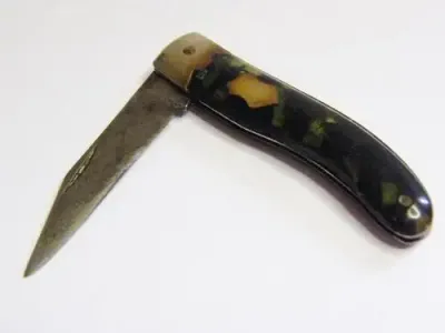 Small Pocket Knife with Cameo handle - as per photo