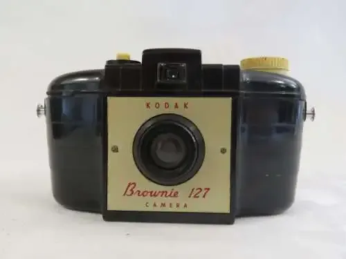 Kodak Eastman Brownie 127 camera - Bakelite body