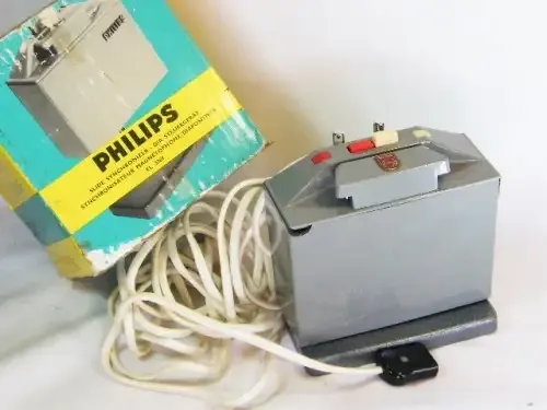 Vintage Phillips slide synchronizer in original box - not tested