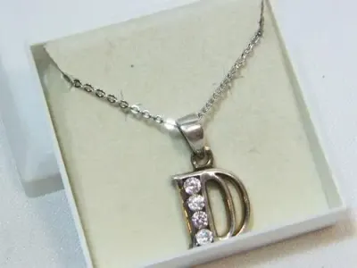 Fashion necklace with sterling silver letter ` D ` pendant