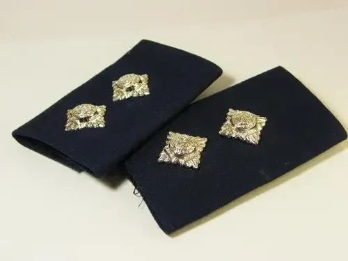 Pair of British Lieutenant rank epaulettes - as per photo