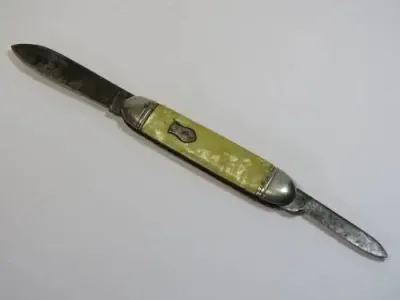 Vintage Richards pocket knife