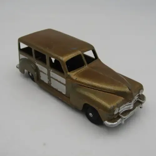 Meccano Ltd Dinky Toys #344 Estate car die-cast model - repainted