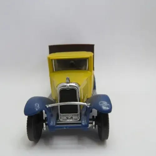 Solido 1930 Citroen C4F delivery van - Michelin tyres - Scale 1/43