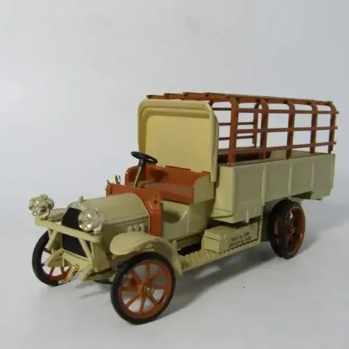 RIO Fiat Autocrarro 18BL model truck - scale 1/43 - some pieces missing - wheels damaged