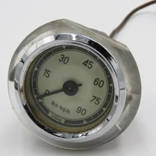 Vintage VDO Oil pressure gauge for Peugeot