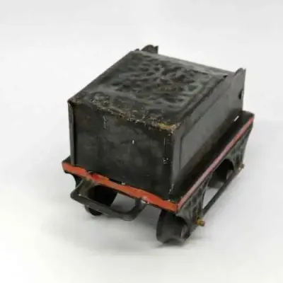 Vintage O-Gauge tinplate coal tender - made in US Zone Germany
