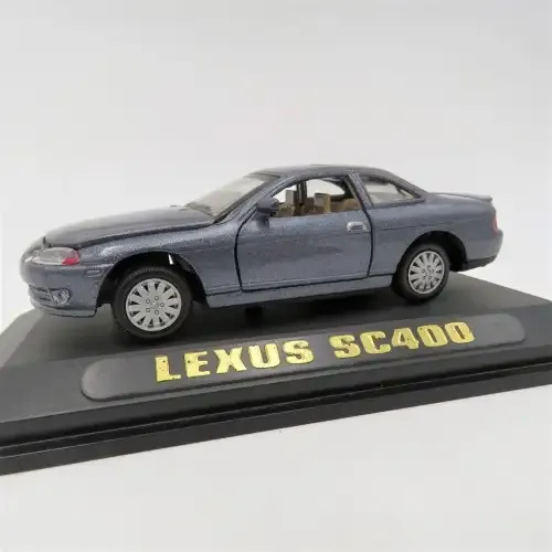 Yatming Lexus SC400 model car - Scale 1/43