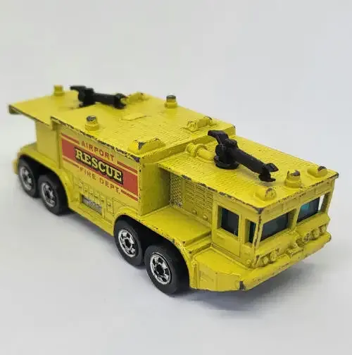 Hot Wheels Airport Rescue Fire department truck