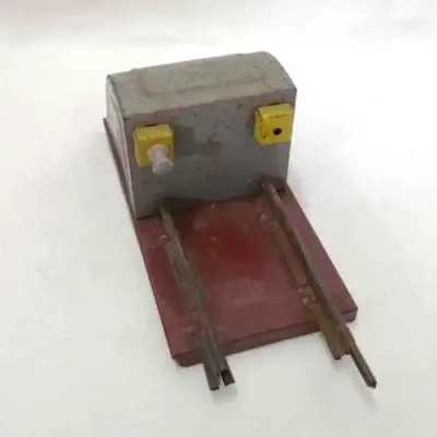 Vintage O-Gauge tinplate rail buffer stop- one stopper missing