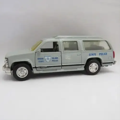 Road Champs Chevrolet Suburban truck - Rhode Island State Police - Rear window missing