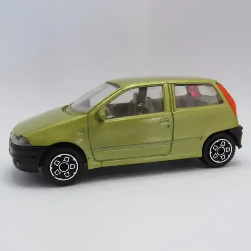 Bburago Fiat Punto model car - Scale 1/43