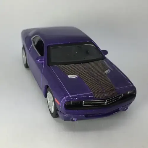 Maisto Dodge Challenger Concept model car - scale 1/43 - pull back action