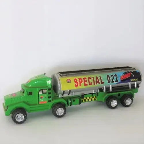 No name friction petrol tanker about 1:43 scale - All plastic