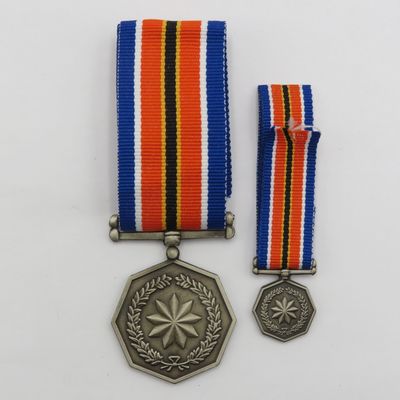 SANDF Tshumelo Ikatelaho medal plus miniature #2270