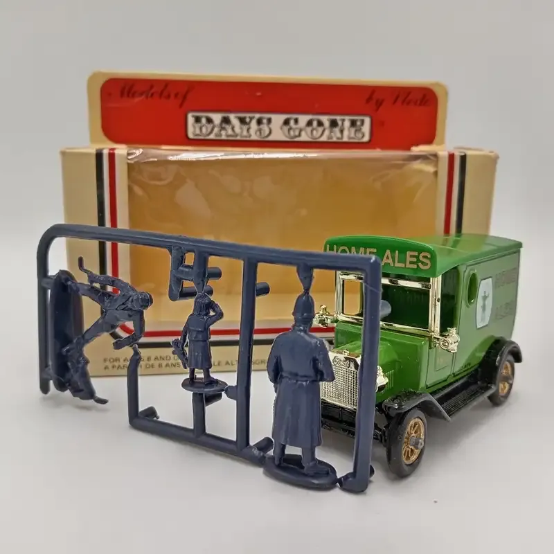 Lledo Ford Model T advertisement die-cast model - Home Ales - in box with figurines