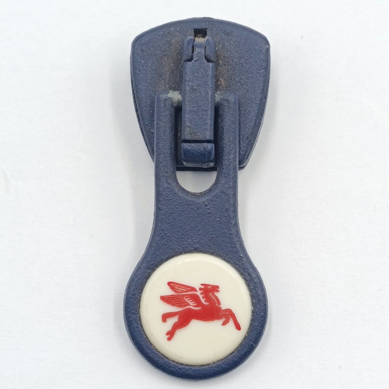 Vintage Pegasus Mobil oil clothing zipper