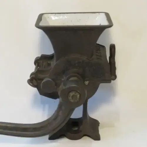 Antique D.R. Patent no.12 tobacco shredder - Needs one set of blades