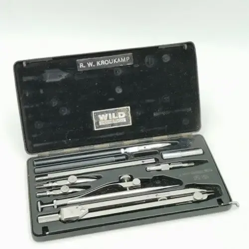 Vintage Wild Heerburg RZ21 technical drawing set