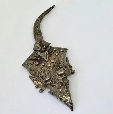 Handmade sterling silver stingray brooch - Weighs 25.4g