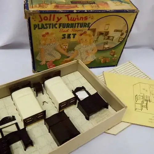 Boxed Jolly Twins plastic furniture bedroom set - Missing lamp and 2 chairs