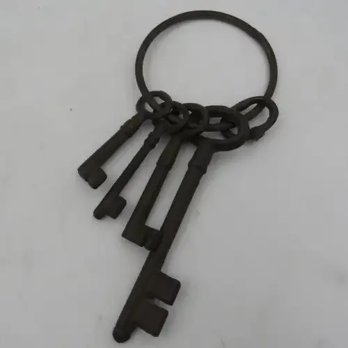 Set of 4 Antique cast iron Prison keys