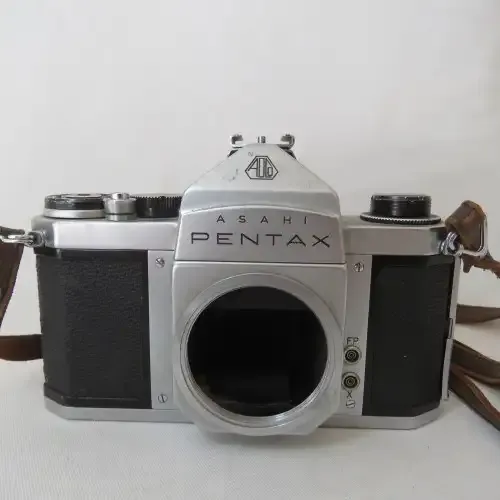 Vintage Asahi Pentax S1 SLR 35mm camera body - For spares only - Reflection mirror badly scratched