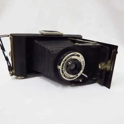 Kodak Eastman Six-20 Brownie Model 2 camera - 1948