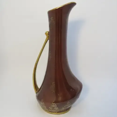 Bavaria Handarbeit 22 kt gold embossed flower vase