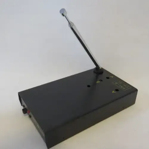 Video Sender WV-050 vintage wireless video/audio UHF VHF Transmitter