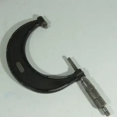 Vintage Central toll Co. outside micrometer - 0-4`