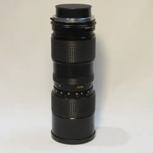 Vivitar 85mm-205mm zoom lens - Macro focus - Auto Zoom for Olympus camera
