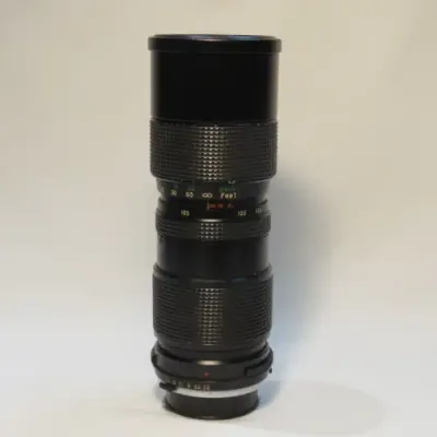 Vivitar 85mm-205mm zoom lens - Macro focus - Auto Zoom for Olympus camera
