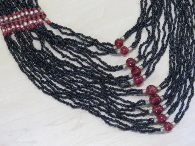 Zulu Bead necklace - vintage piece - excellent work