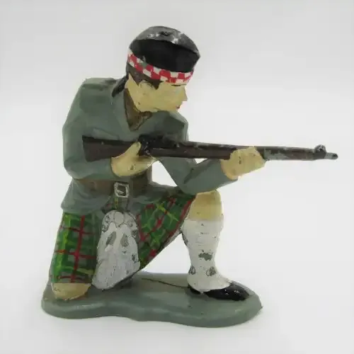 1964 Scottish soldier - kneeling with rifle - made by Louis Marx and Co. Ltd.