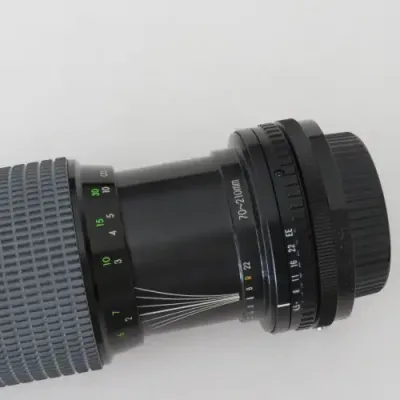 Quantaray 70-210mm f/4,5 lens - Clean