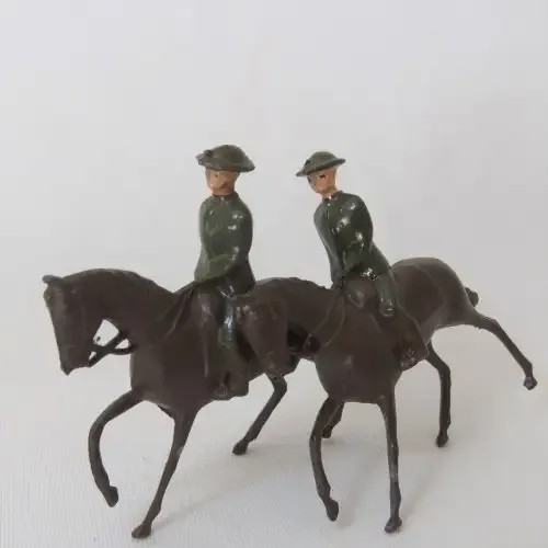 Lot of 3 vintage mounted troops lead soldiers
