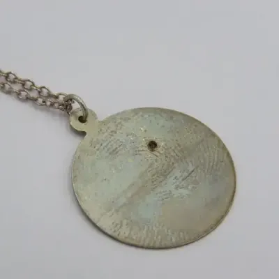 Sterling silver necklace and pendant with very small diamond - Weighs 2,1 grams - Length 46 cm