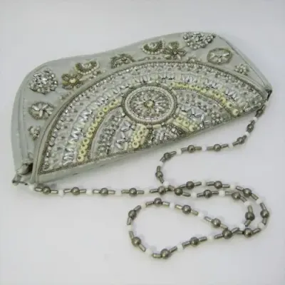 Vintage Ladies purse with beadwork