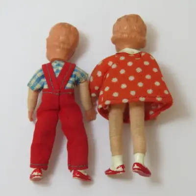 Pair of vintage bendable leg dolls - Small