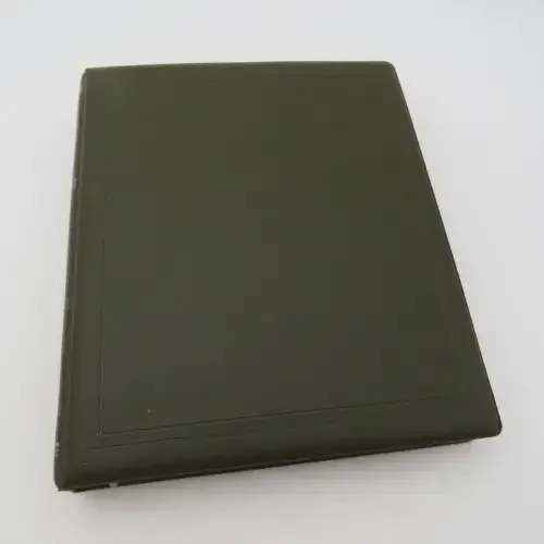 Album with over 1850 stamps - Many mint condition