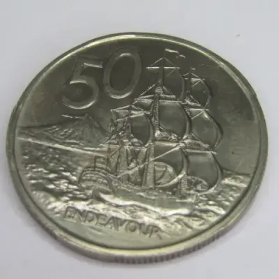 1970 New Zealand 50 Cent - only 30000 minted - AU+