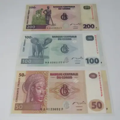 Lot of 10 laminated bank notes from all over