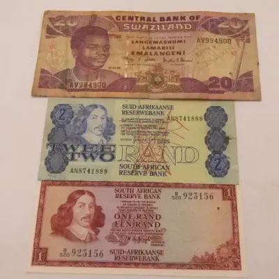 Lot of 10 Africa bank notes
