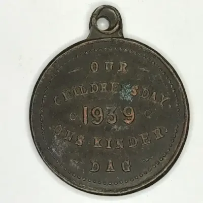 1939 `Our children`s day` / `Ons kinder dag` token