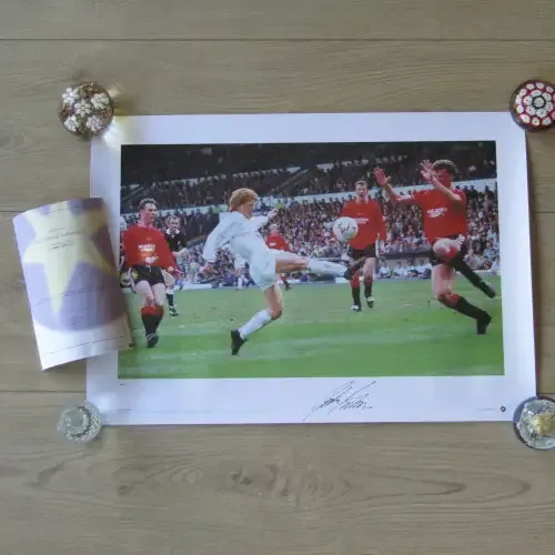 Gordon Stracham United football legend signed poster with COA - Big Blue Tube