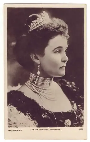 Photo postcard - `Duchess of Connaught` - Rapid printing London - Excellent
