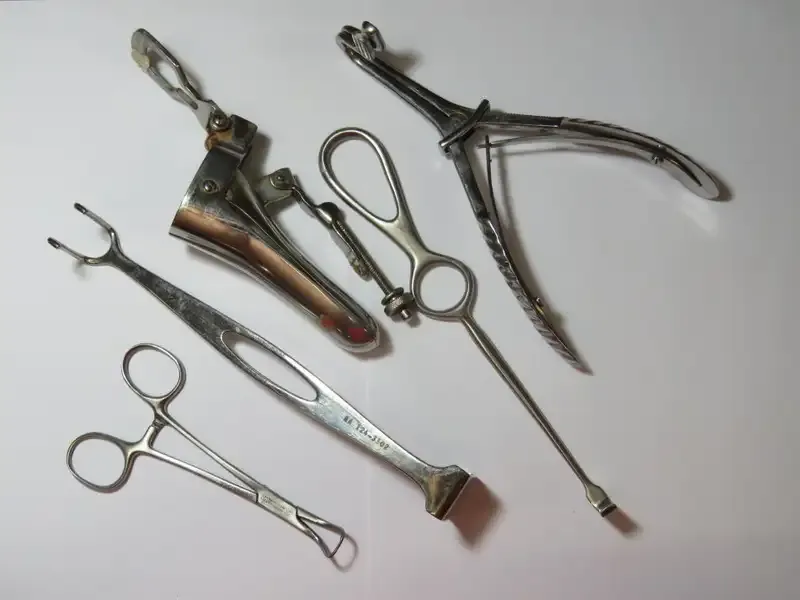 Lot of 5 medical tools
