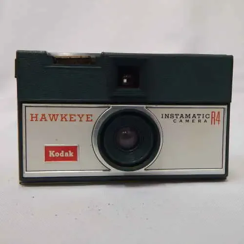 Kodak Eastman Hawkeye Instamatic R4 camera - 126 cartridge camera - Not tested