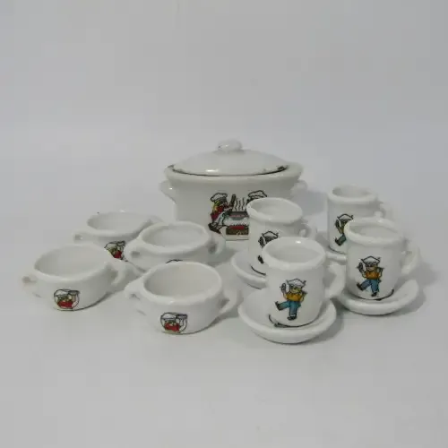 Vintage miniature crockery - 14 pieces